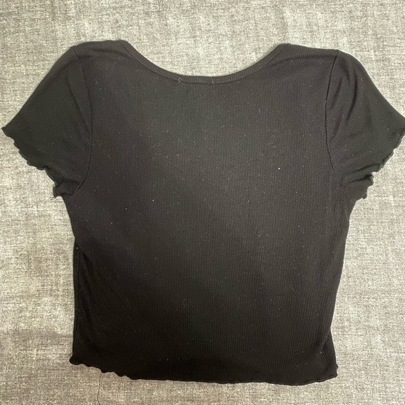 Black top - Picture 2 of 2